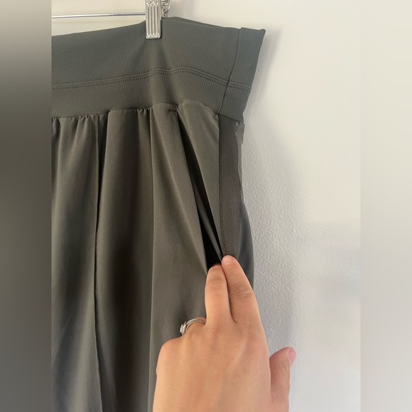 Athleta Nolita Wide Leg Green Pull-On Athletic Pants Size 22 - Picture 8 of 14